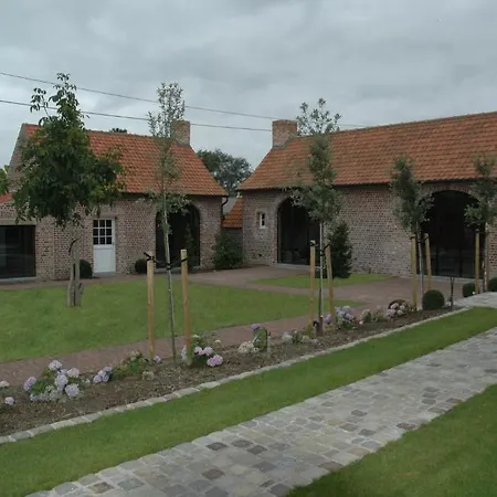 Bed and Breakfast Sterrehof 3*